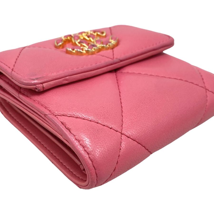 CHANEL（シャネル） 3つ折り財布 スモールフラップウォレット AP1064