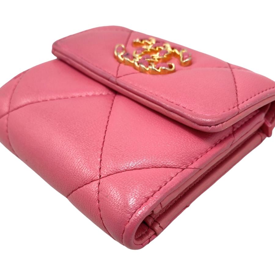 CHANEL（シャネル） 3つ折り財布 スモールフラップウォレット AP1064