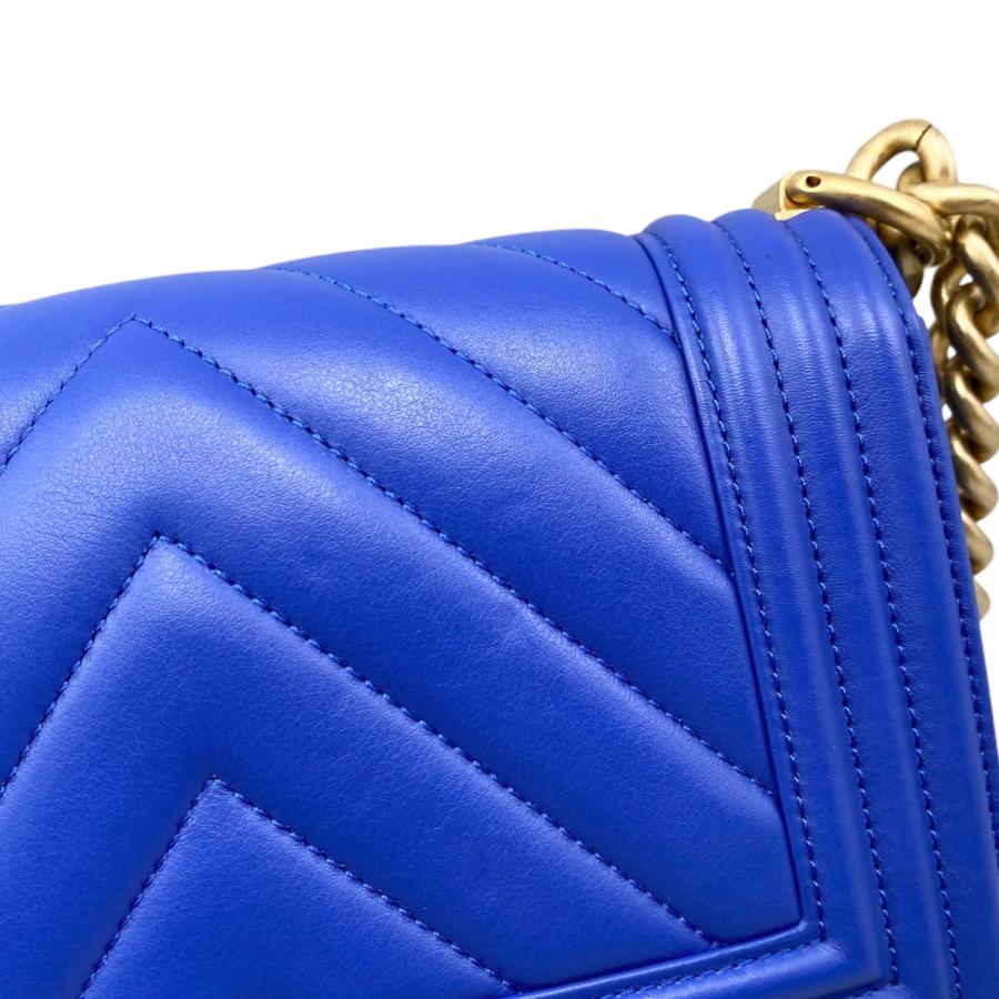 CHANEL（シャネル） ボーイシャネル ショルダーバッグ Vステッチ