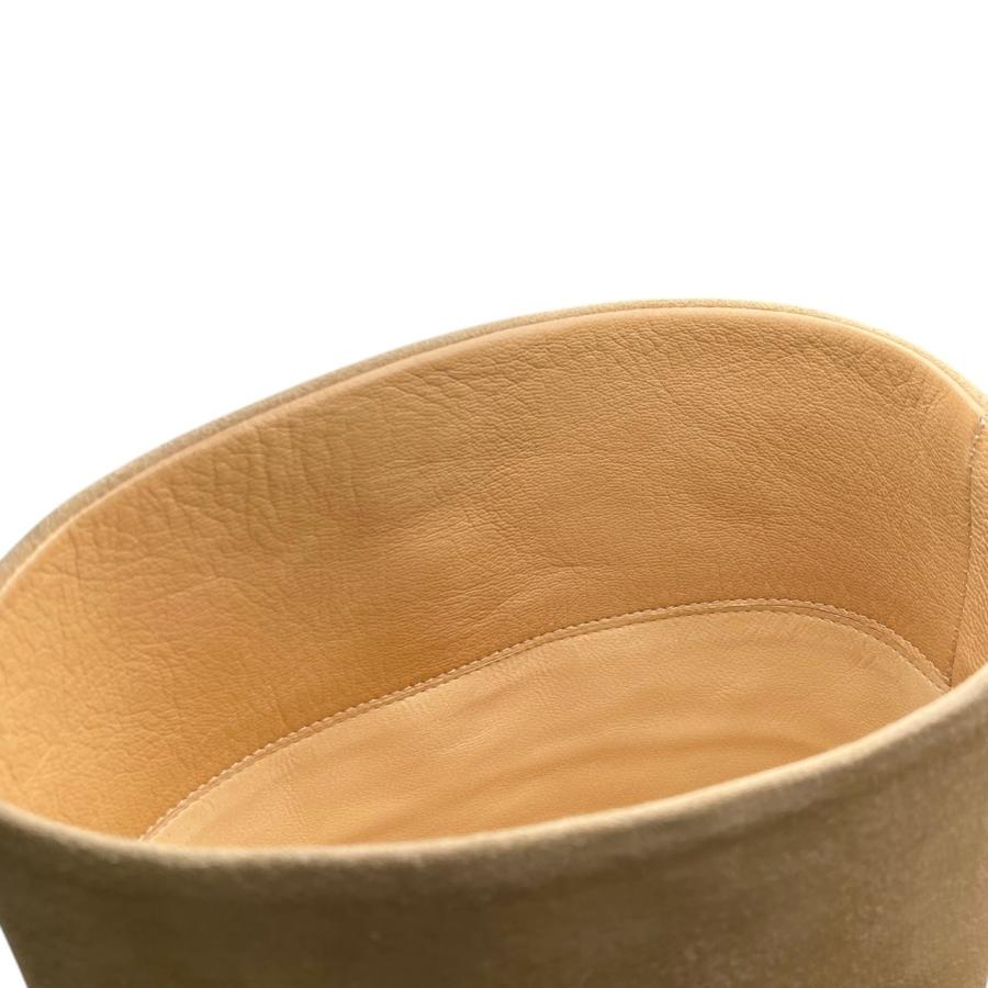 クリスチャンルブタン22センチ　超美品ショートブーツ　美シルエット　スエード クリスチャンルブタン22センチ 超美品ショートブーツ 美シルエット