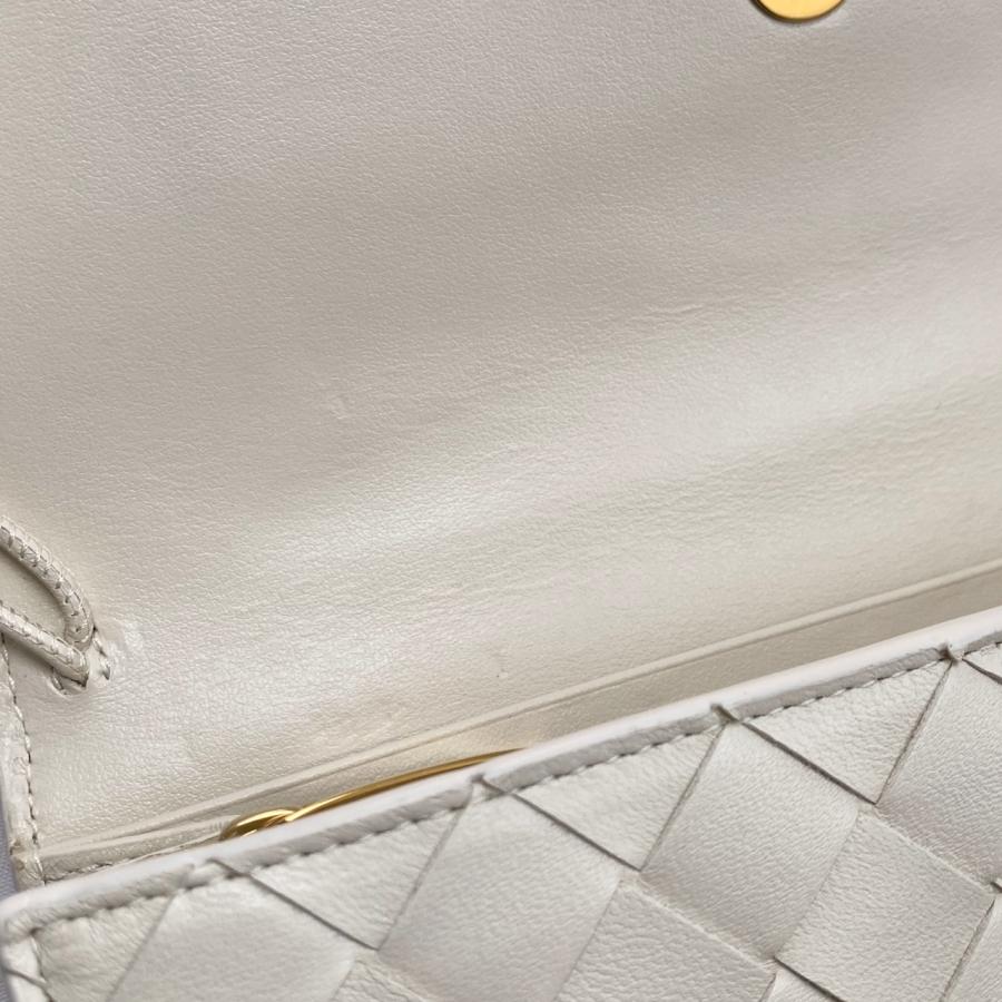 ボッテガヴェネタ イントレチャート 二つ折り 長財布 オフホワイト BOTTEGA VENETA ボッテガヴェネタ 2つ折り財布 アンディアーモ