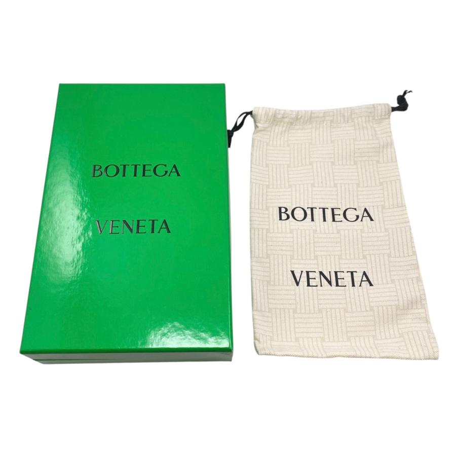 美品✨ボッテガ◇カセットイントレチャート二つ折り財布　ゴールド金具ホワイトレザー BOTTEGA VENETA ボッテガヴェネタ 二つ折りファスナーウォレット