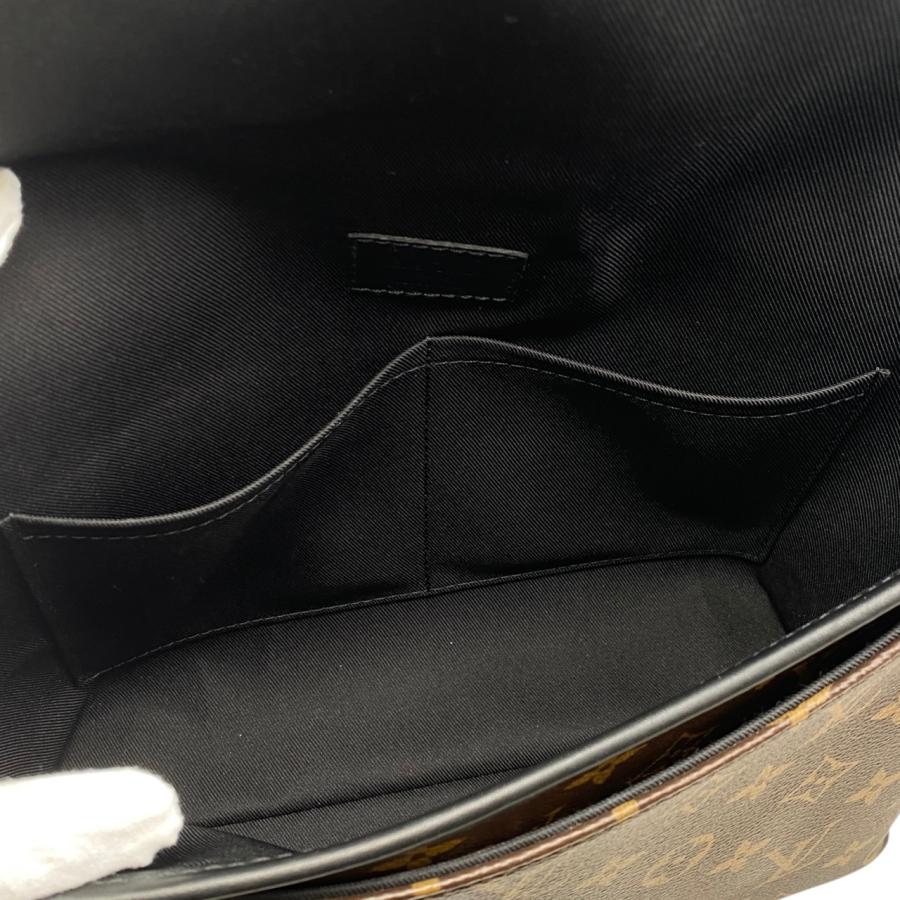 LOUIS VUITTON（ルイ・ヴィトン） ショルダーバッグ マグネティック