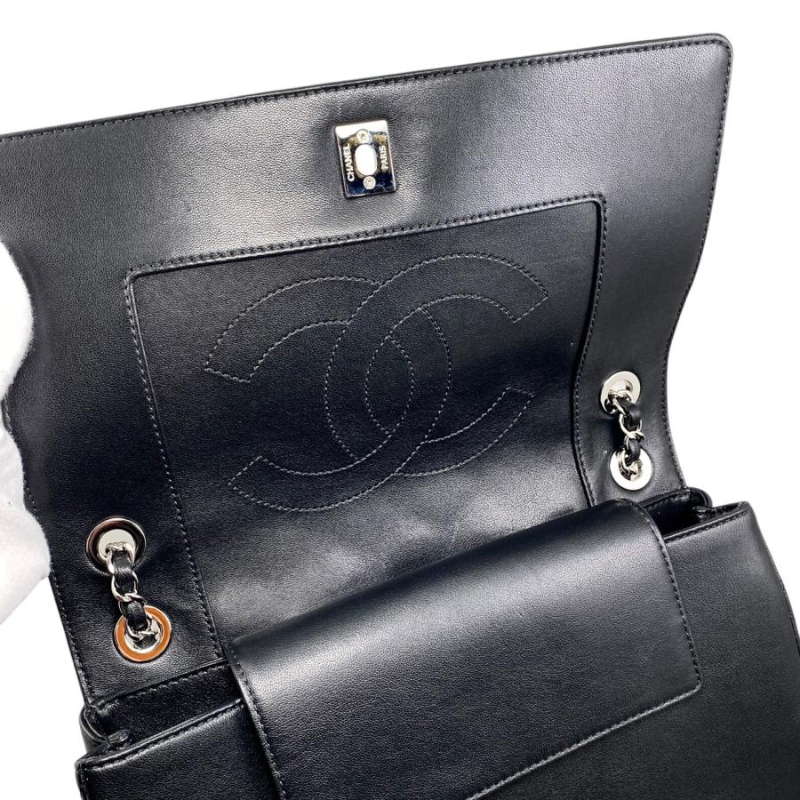 CHANEL（シャネル） ショルダーバッグ マドモアゼル Wフラップ