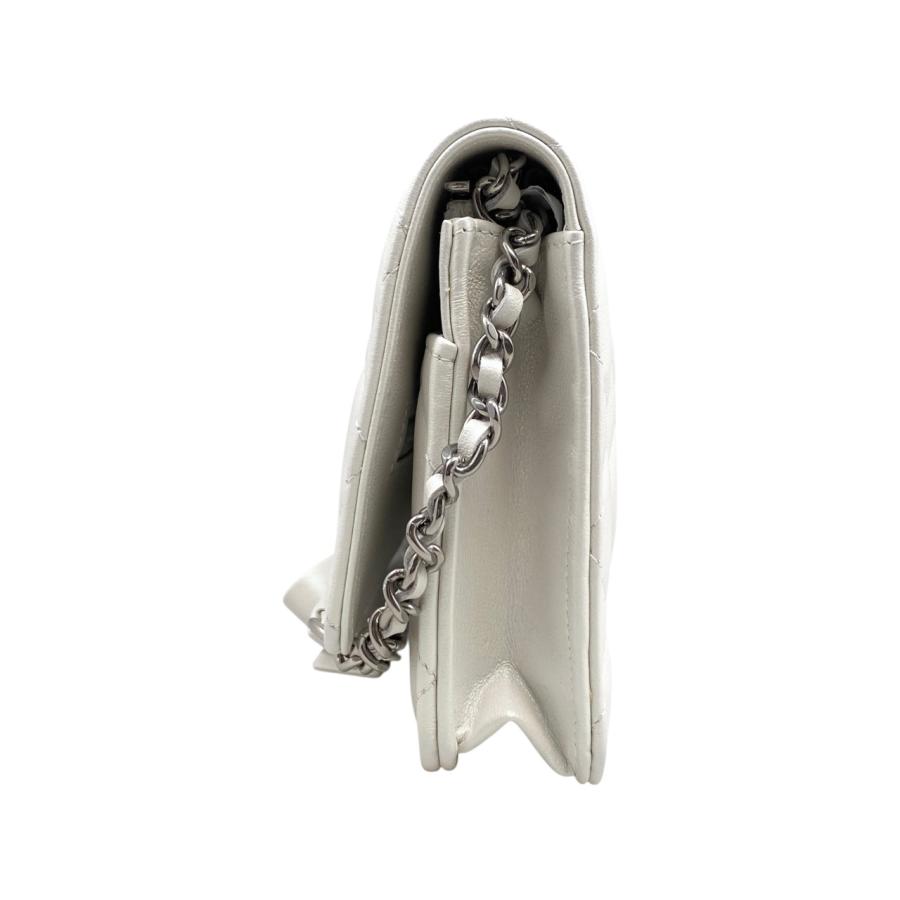 CHANEL（シャネル） ショルダーバッグ リボン チェーンウォレット