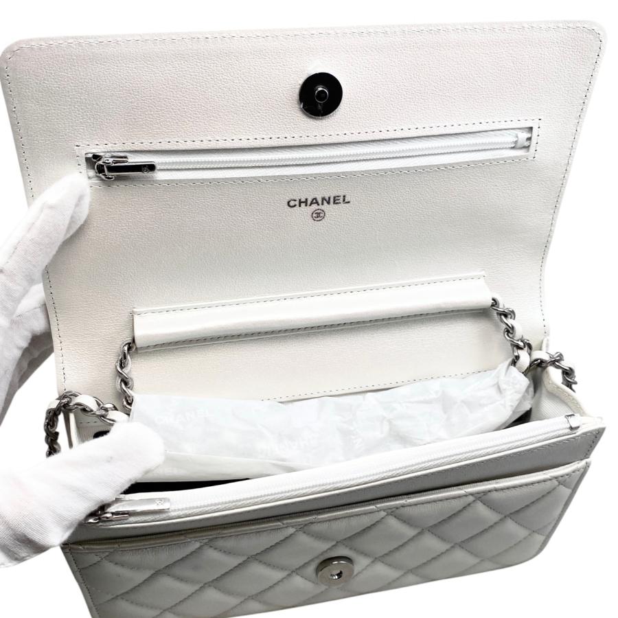 CHANEL ラムレザー　リボン　ウォレット CHANEL シャネル ショルダーバッグ リボン チェーンウォレット