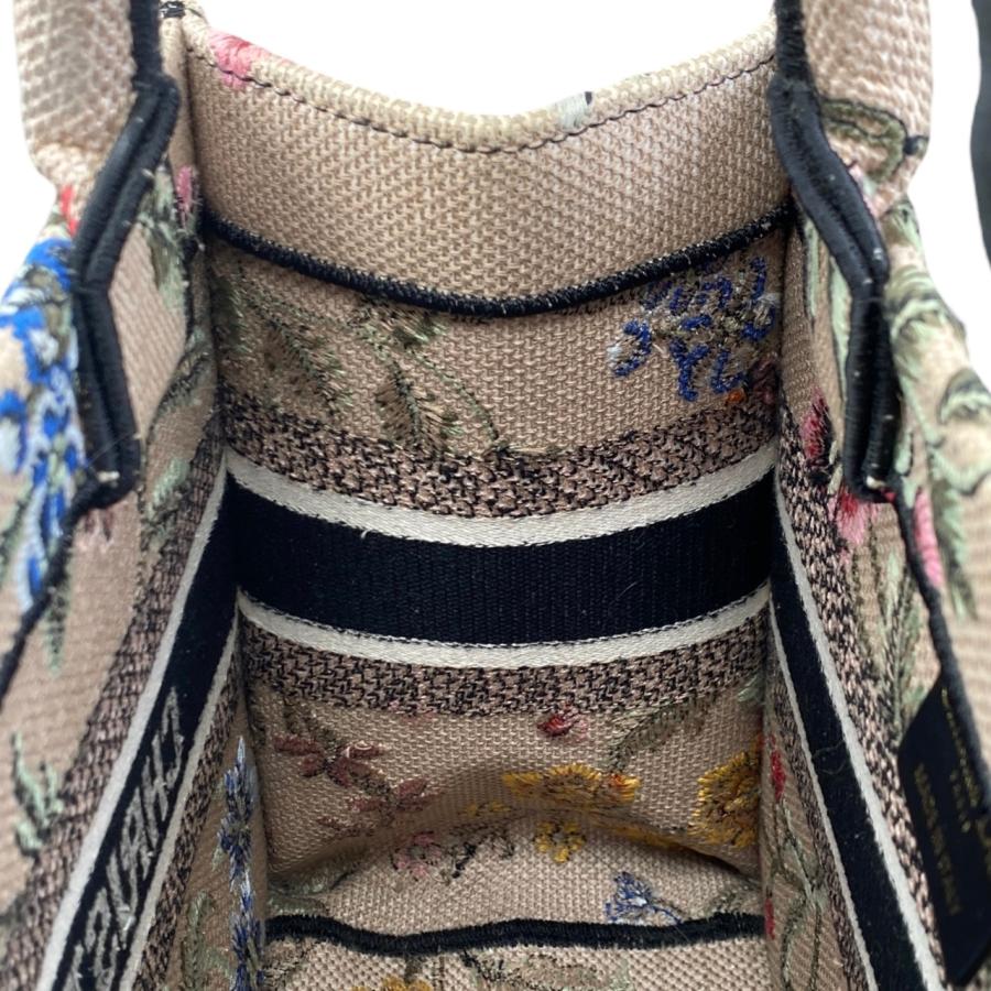 Christian Dior（クリスチャン・ディオール） ハンドバッグ ブック