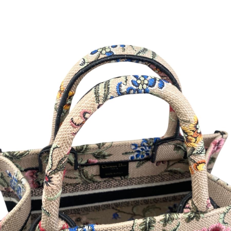 Christian Dior（クリスチャン・ディオール） ハンドバッグ ブック