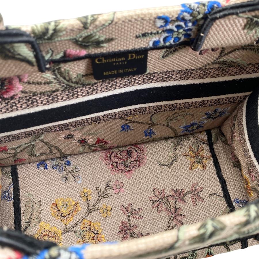 Christian Dior（クリスチャン・ディオール） ハンドバッグ ブック