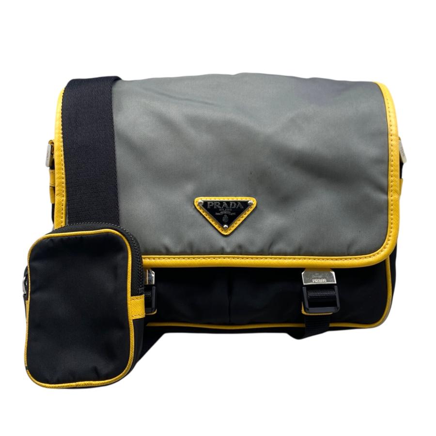 PRADA（プラダ） ショルダーバッグ トライアングルロゴ 2VD769