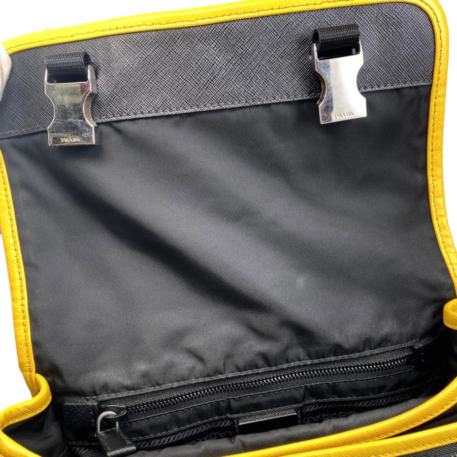 PRADA（プラダ） ショルダーバッグ トライアングルロゴ 2VD769