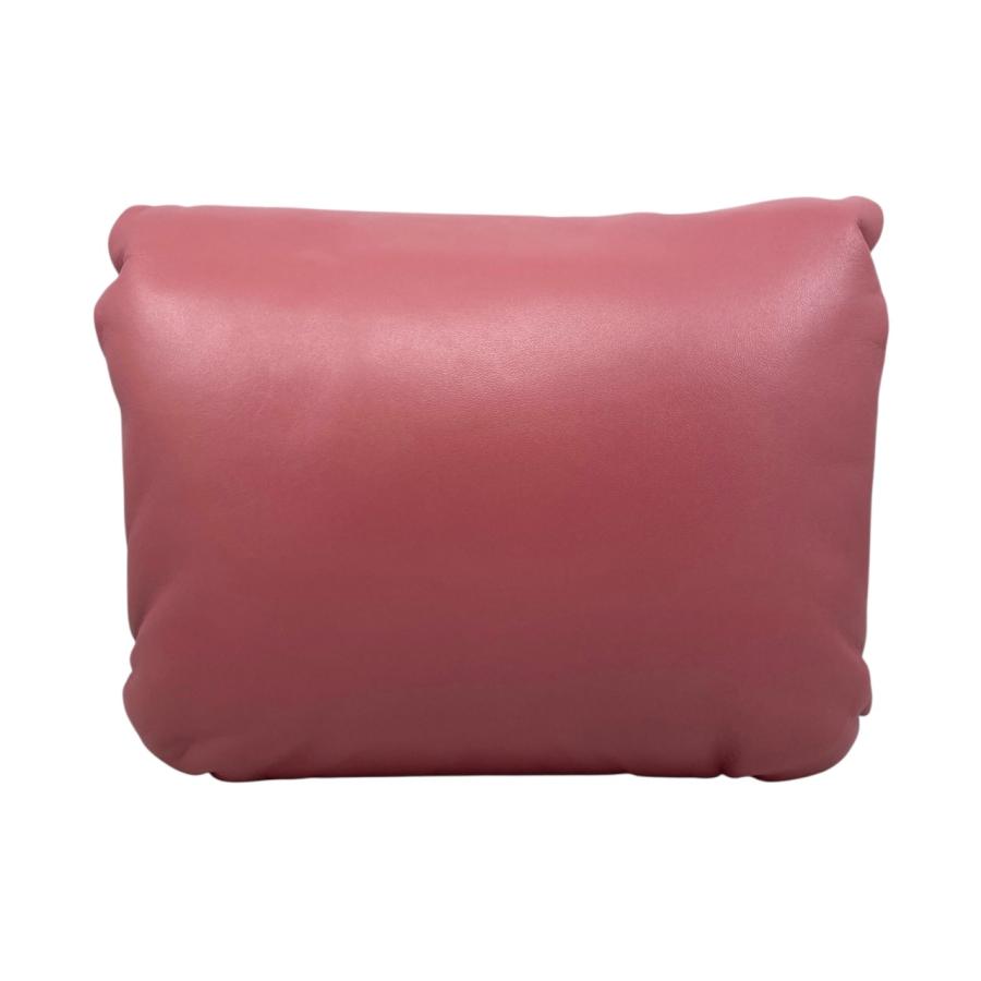 新品未使用 ロエベ パファーゴヤ 斜め掛けショルダーバッグ パープル ラムスキン LOEWE（ロエベ） 【新品未使用】ロエベ パファー ゴヤ ケース