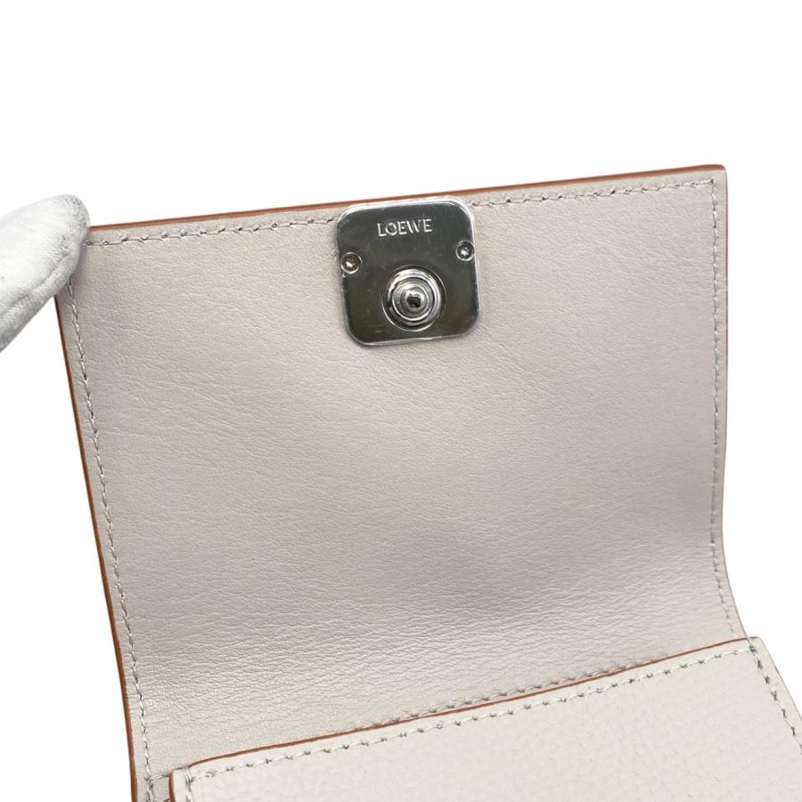 美品✨ロエベ　三つ折り財布　トライフォールド　アナグラム　シルバー金具　水色 LOEWE（ロエベ） アナグラム トライフォールド ウォレット 三つ折り
