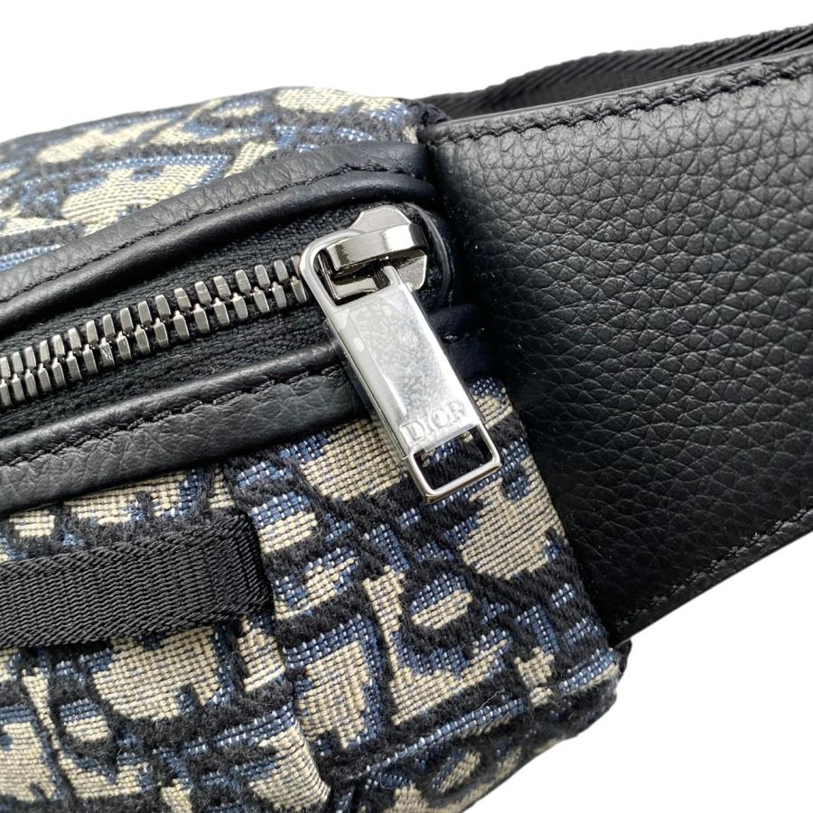 クリスチャンディオール　ボディバック Christian Dior（クリスチャン・ディオール） ボディバッグ スカラベ