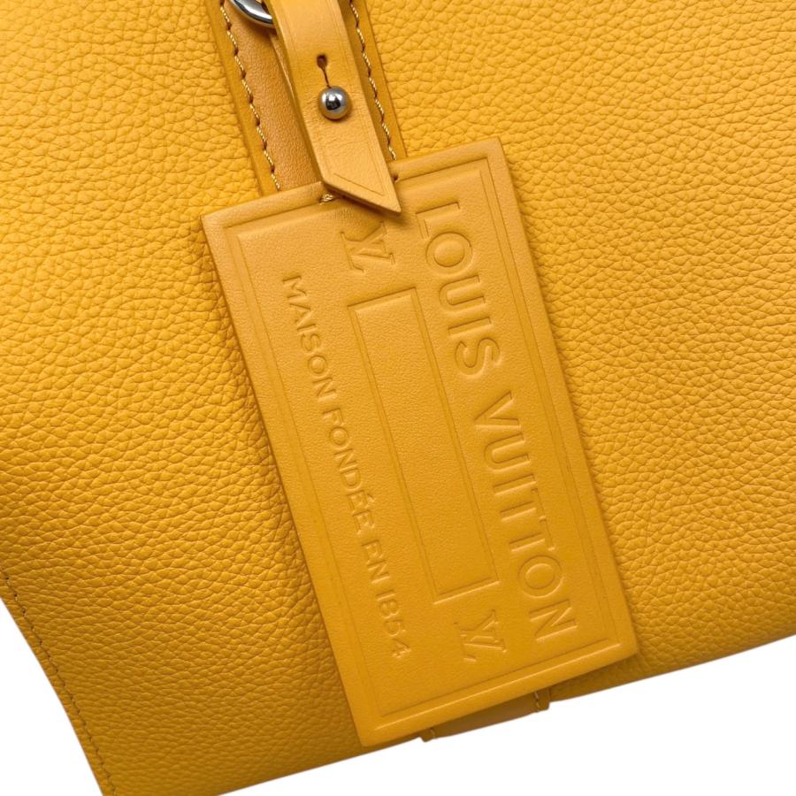 LOUIS VUITTON（ルイ・ヴィトン） ショルダーバッグ シティ キーポル