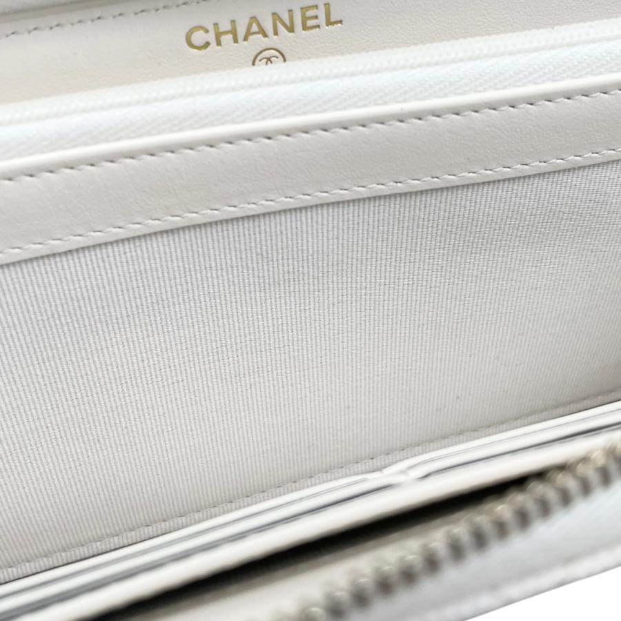 CHANEL（シャネル） 長財布 クラシック ロングジップウォレット AP0242