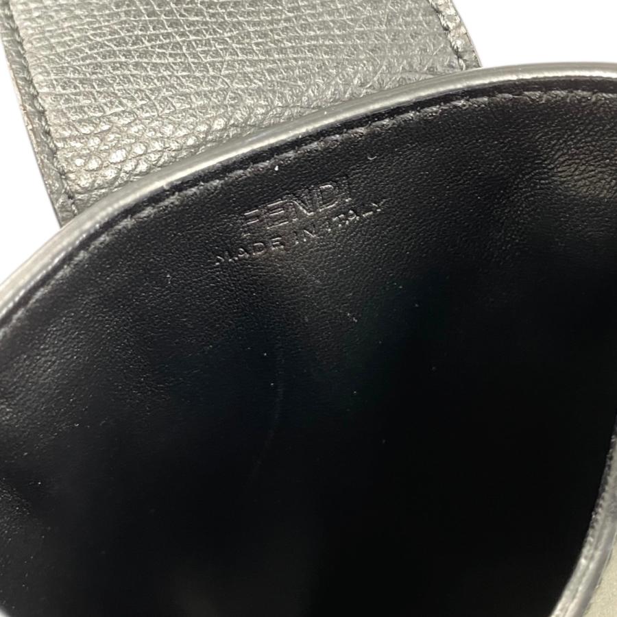 FENDI（フェンディ） ショルダーバッグ FFダイヤモンド フォンポーチ