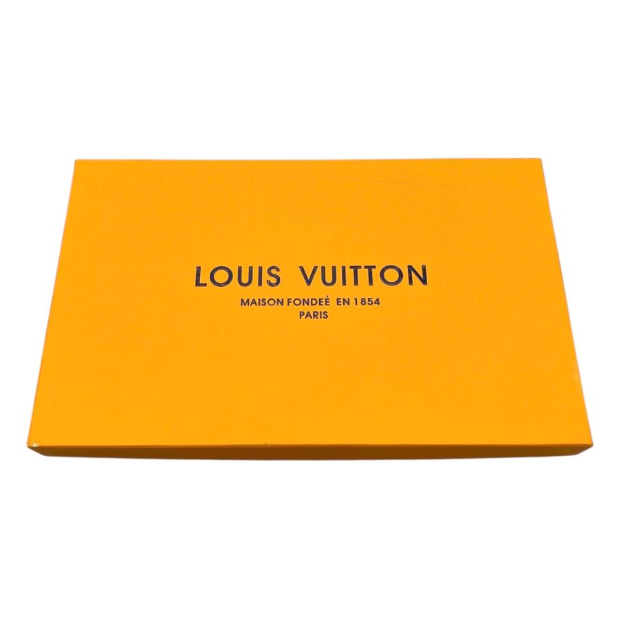 LOUIS VUITTON（ルイ・ヴィトン） マフラー エシャルプ・ロゴマニア