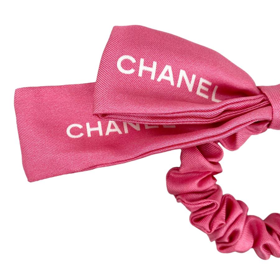 CHANEL シャネル AA9064 ロゴ シルク リボン シュシュ ピンク CHANEL シャネル AA9064 ロゴ シルク リボン シュシュ ピンク