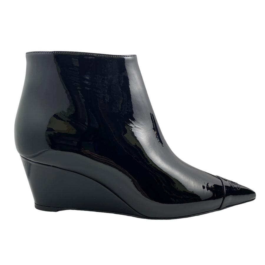 CHANEL シャネル G38735 Y55743 K3895 パテント カーフスキン ショート