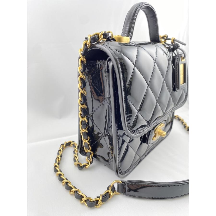 CHANEL シャネル　フラップバック　美品 CHANEL（シャネル） AS3652 スモールトップハンドル フラップバッグ