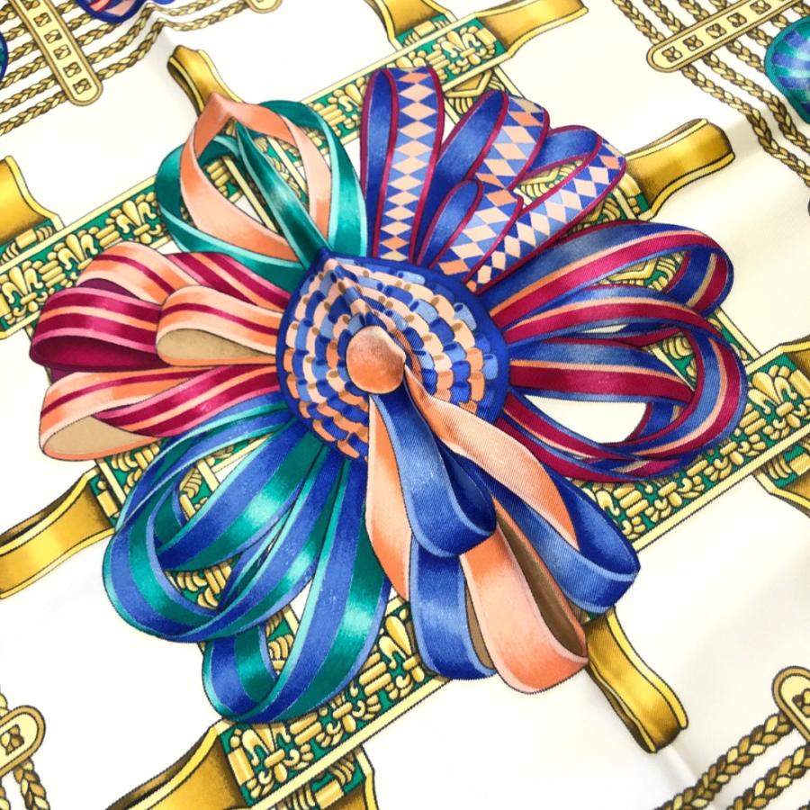 HERMES エルメス スカーフ カレ90 LES RUBANS DU CHEVAL 馬の HERMES エルメス スカーフ カレ90 LES RUBANS DU CHEVAL 馬の