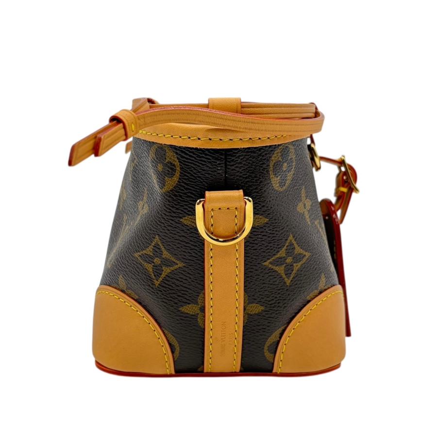 LOUIS VUITTON ルイ・ヴィトン ショルダーバッグ ノエ パース ルイ・ヴィトン」がシック＆モダンなバッグ“ノエ パース・LV チャーム