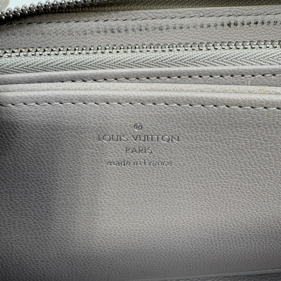 LOUIS VUITTON（ルイ・ヴィトン） 財布 ジッピーウォレット ラムレザー