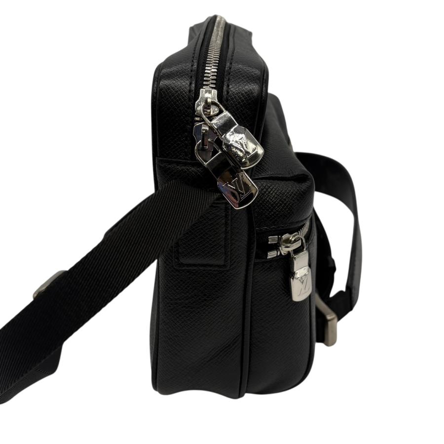 LOUIS VUITTON（ルイ・ヴィトン） ショルダーバッグ アウトドア