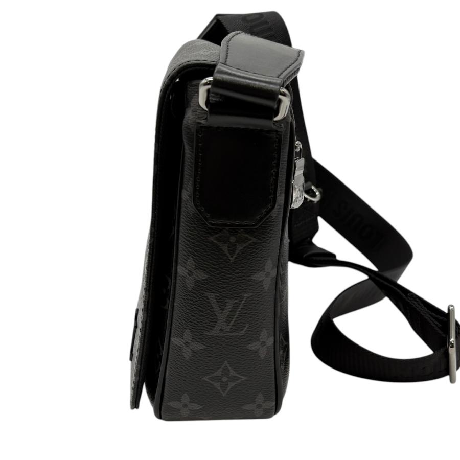 LOUIS VUITTON（ルイ・ヴィトン） バッグ ディストリクト PM NV3