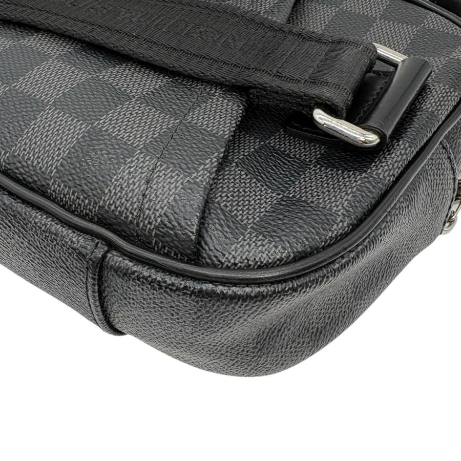 LOUIS VUITTON（ルイ・ヴィトン） ショルダーバッグ アンブレール