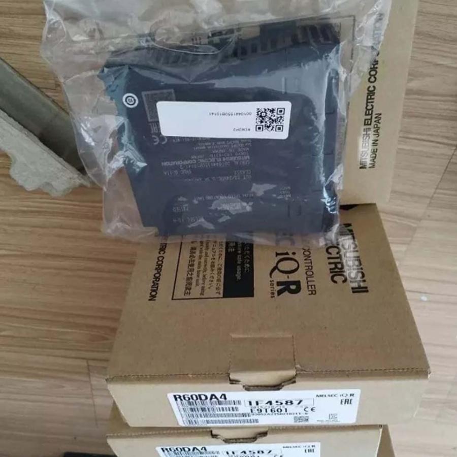 新品☆送料無料】MITSUBISHI/ 三菱 R60DA4 アナログ−デジタル変換
