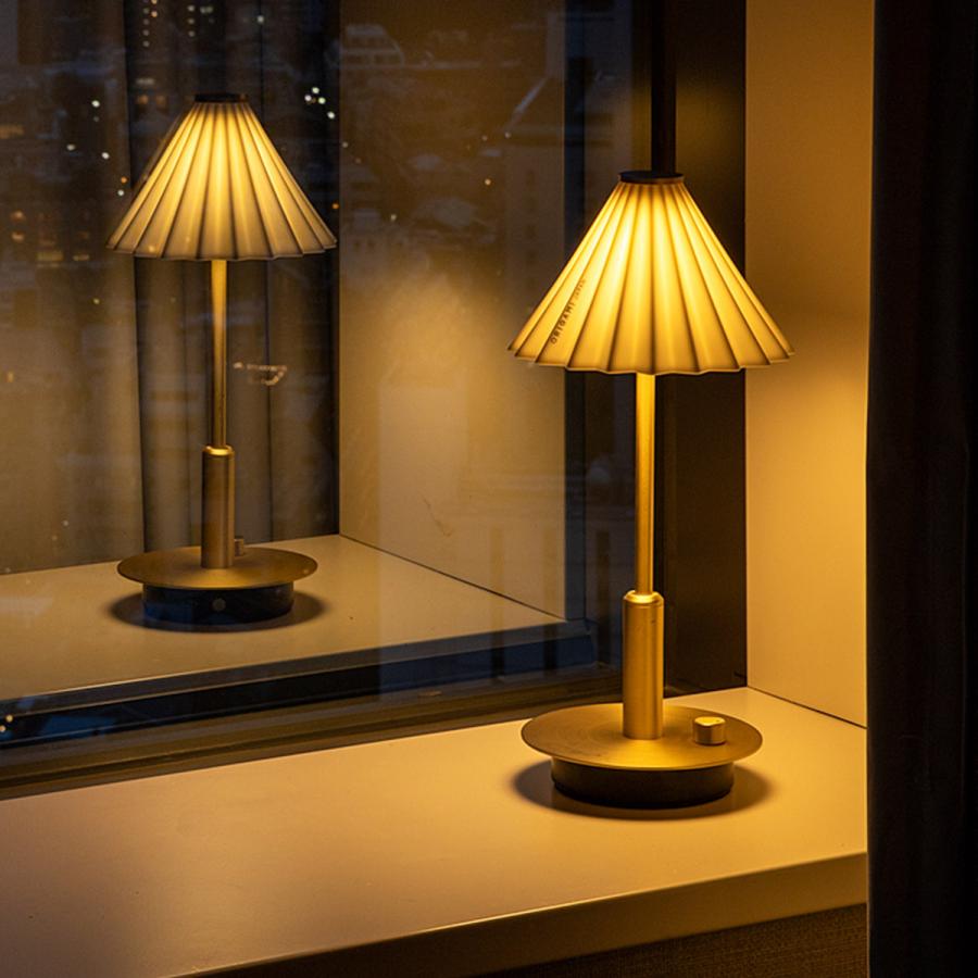 gram eight テーブルランプ おしゃれ 充電式 LED 北欧 ブラス gram eight テーブルランプ おしゃれ 充電式 LED 北欧 ブラス
