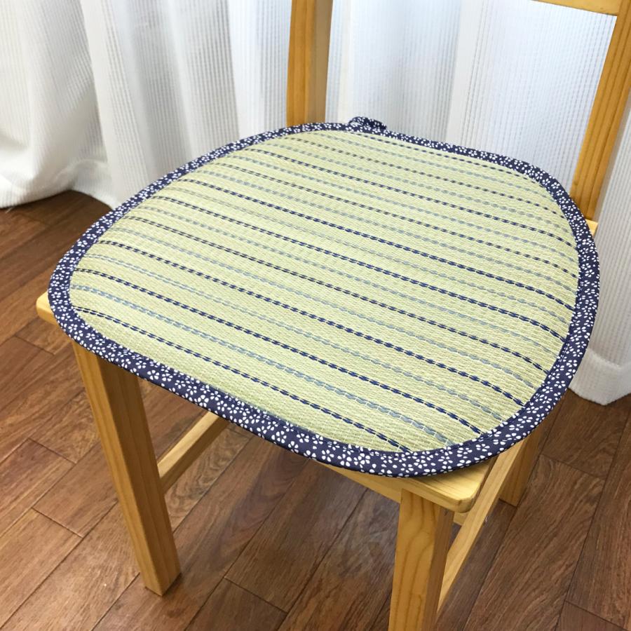 い草 座布団 クッション 43×40cm 台形 おしゃれ 馬蹄型 紐付き 車用