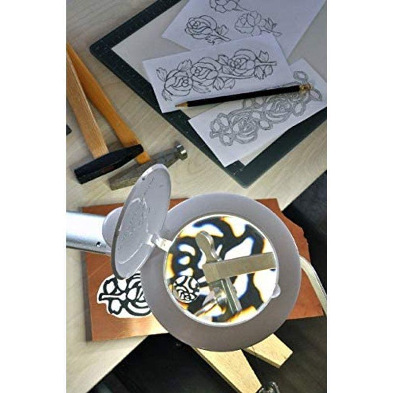 【希少品】 第29回日本文具賞2020機能部門優秀賞受賞TV・雑誌でも絶賛超高演色性モバイル拡大鏡付き自然光LEDライト：新ハローゴー（Halo Go） 【E2142768496】(11510円)