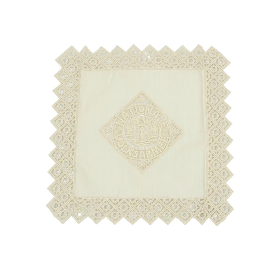 東ドイツ軍 ドイリー 卓上クロス 新品デッドストック | MILITARY