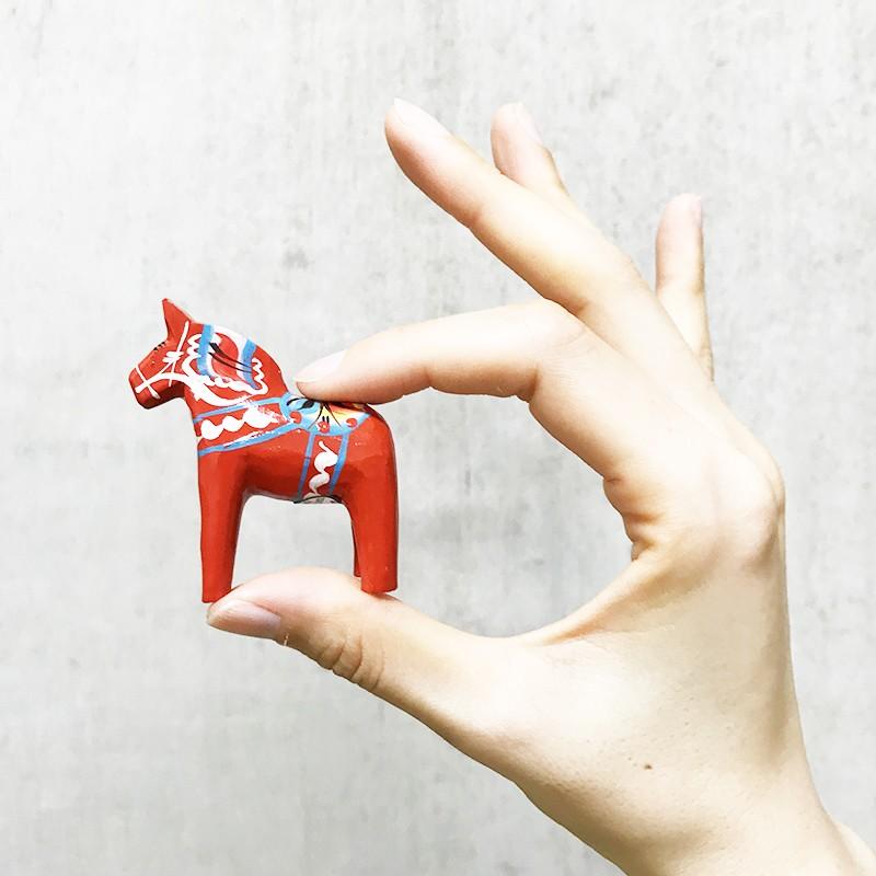 ダーラナホース グラナス レッド&ホワイト ダーラナホース 5cm レッド Grannas グラナス スウェーデン雑貨 : 北欧