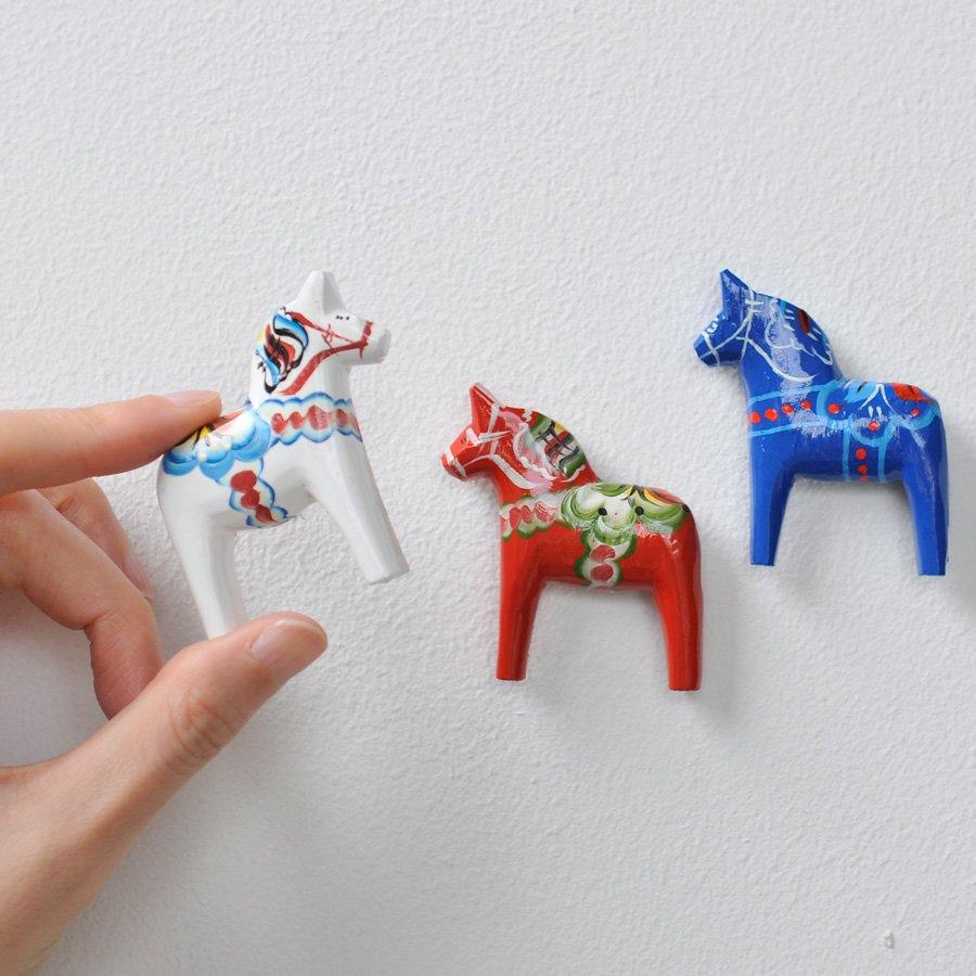 【専用】新品 未使用 未開封！ダーラナホース 20㎝と16㎝ 赤青 2体 ダーラナホース/ダーラヘスト（赤色ベース定番柄） 13cm A-① | Linnel