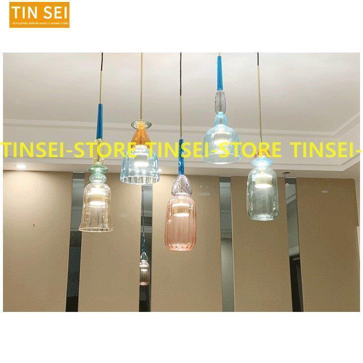 ペンダントライト カラフル 吊下げ灯 シャンデリア 北欧 間接照明 シンプル 工事必要 ガラス工芸 シーリングライト 現代レストラン 天井照明 カフェ風 北欧 ペンダントライト 間接照明 シンプル シーリングライト 天井照明