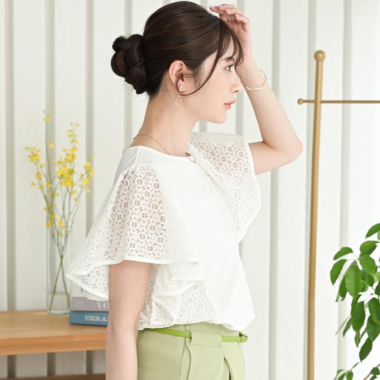 【美品】ビアズリー　ホワイト フリル付き 半袖トップス フリル付きホワイト半袖トップス - メルカリ