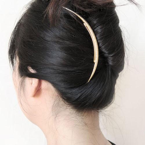 夜会巻きコーム Cb23 クレセントコーム シンプル梨地三日月ムーン ゴールド シルバーヘアーコーム ヘアアクセサリー Cb23 リリーベルアクセサリー 通販 Yahoo ショッピング