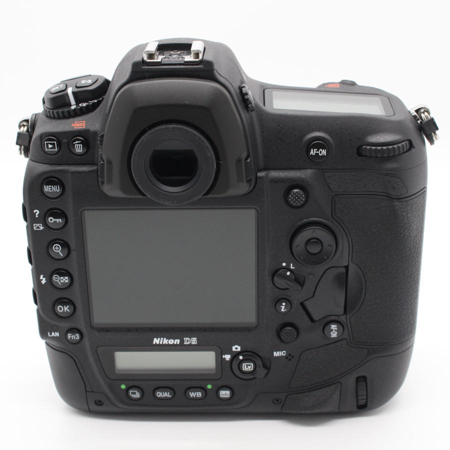 ★極上品★Nikon D5 ボディ XQD-Type　ショット数 666回 ☆極上品☆Nikon D5 ボディ XQD-Type ショット数 666回