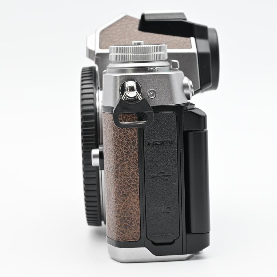 Nikon Z fc ボディ プレミアムエクステリア張替済み ウォルナットブラウン ショット数 10624回 ★美品★の画像