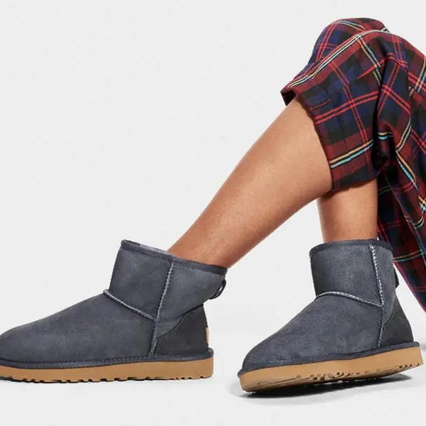 2807　UGG　ブーツ　ネイビー　25　未使用　1016222 UGG（アグ） UGG WOMEN'S CLASSIC MINI UGG 1016222 ウィメンズ