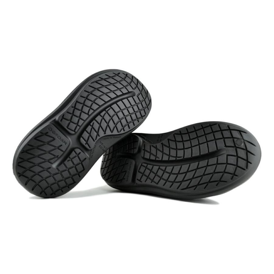 OOFOS OOyea BLACK 2000970050252 ウーフォス ウーヤー ブラック