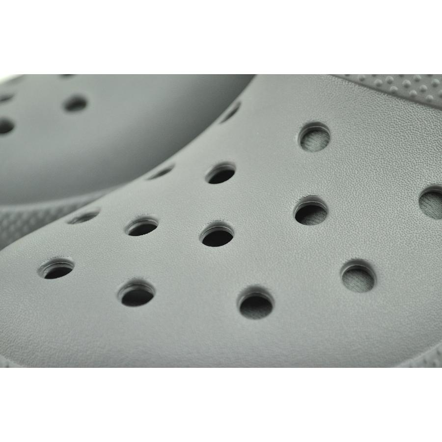 crocs（クロックス） crocs CLASSIC LINED CLOG SLATE GREY/SMOKE