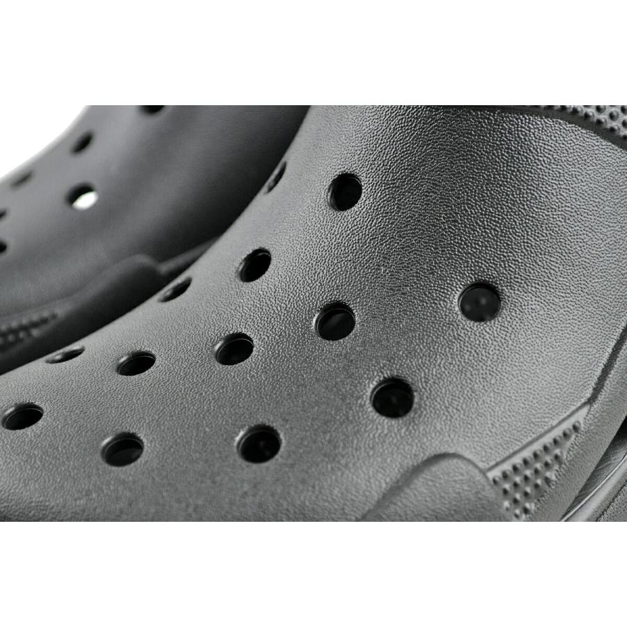 crocs（クロックス） crocs BUBBLE CRUSH CLOG TRIPLE BLACK 210061