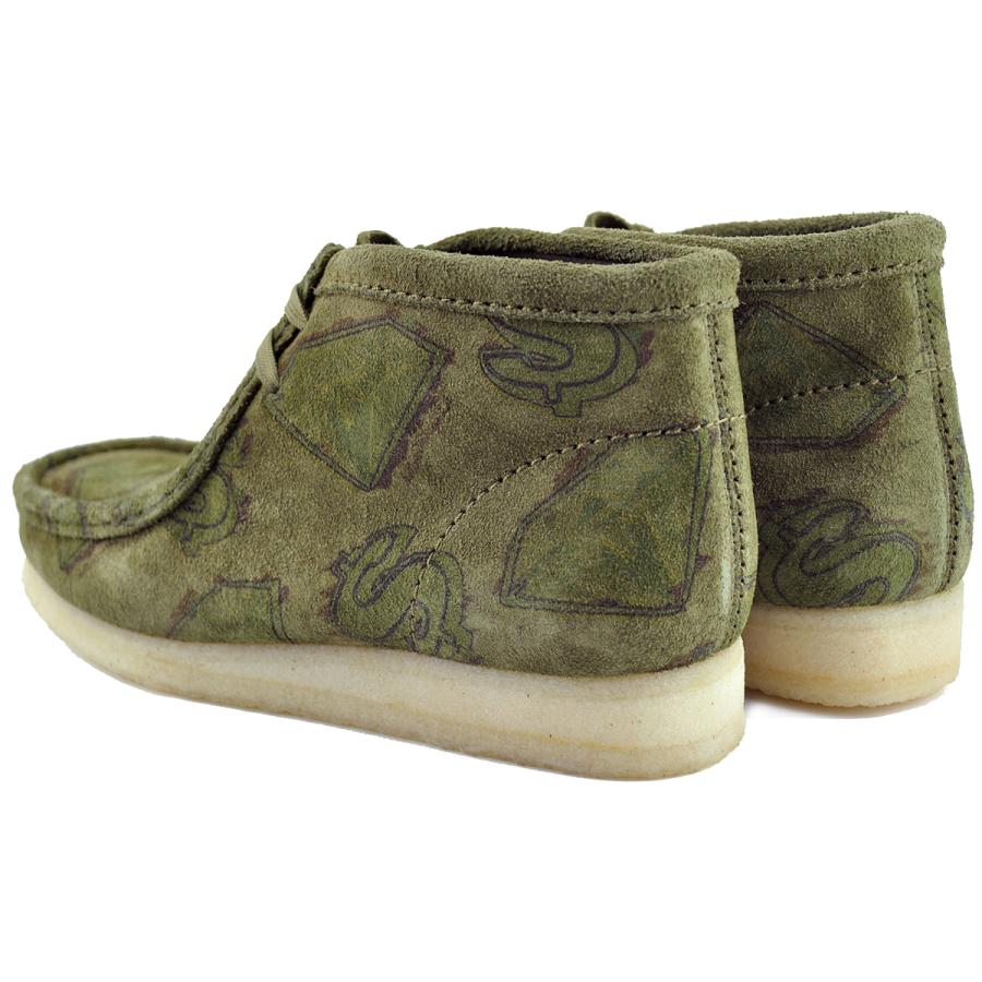 Clarks クラークス ワラビーブーツ ヌバック オリーブ カーキ UK9 中古・古着通販】CLARKS (クラークス) ワラビーブーツ カーキ サイズ