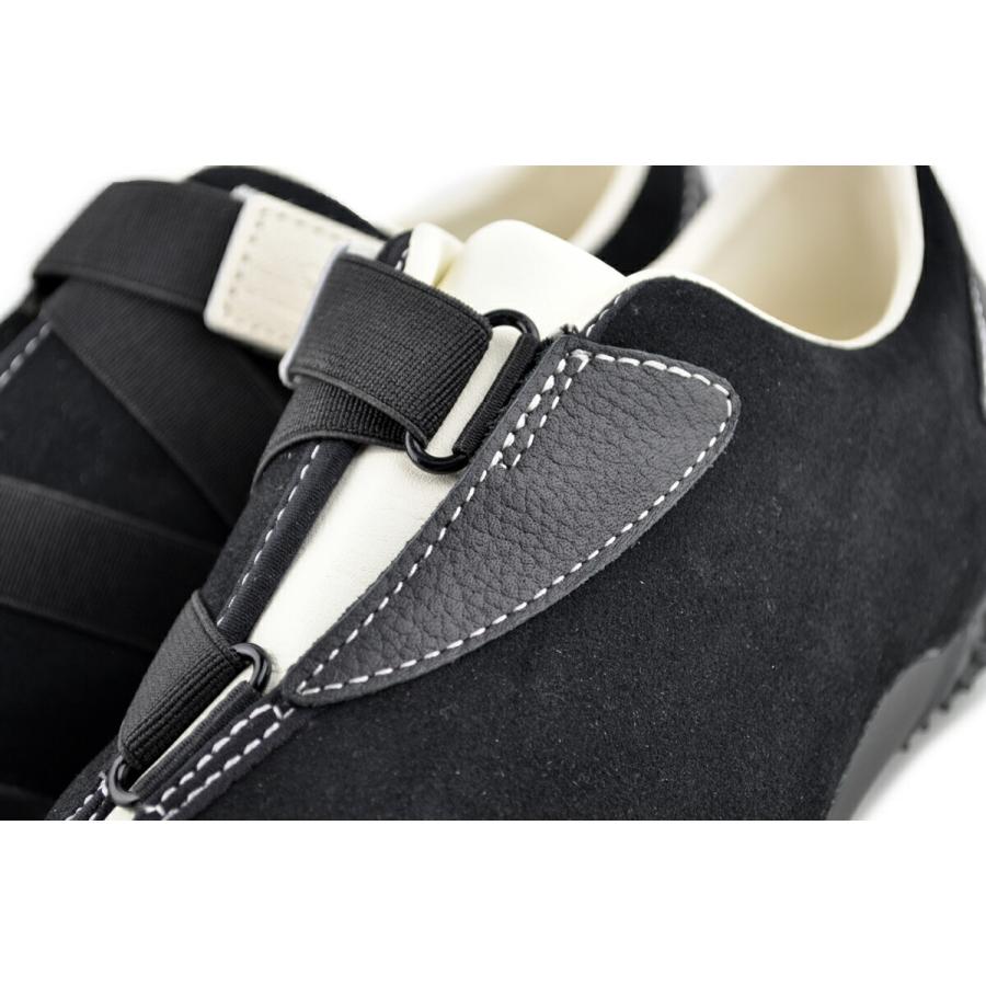 PUMA（プーマ） PUMA MOSTRO ICONS PUMA BLACK-FROSTED IVORY 406224