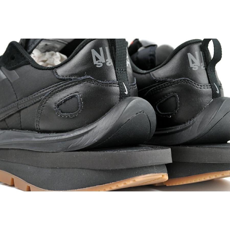 NIKE（ナイキ） NIKE VAPORWAFFLE / SACAI black/off noir-off noir